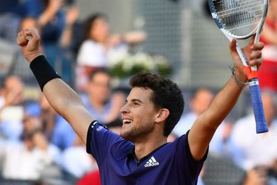 Thiem baja a Federer y se cita con Djokovic en semis de Madrid