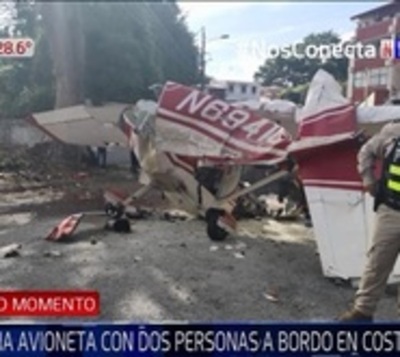 Costa Rica: Cae avioneta con dos ocupantes en plena calle  - Paraguay.com