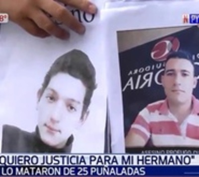 Familiares de joven asesinado de 25 puñaladas exigen justicia - Paraguay.com