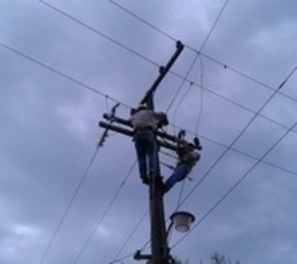 Sin energía eléctrica en Asunción y ciudades aledañas por tormenta - Paraguay.com