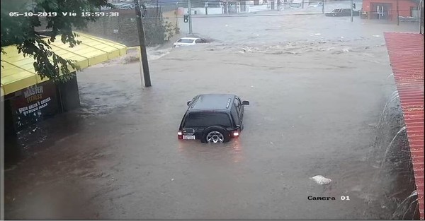 Mario Ferreiro: "Desagüe pluvial cubre menos del 25 % de Asunción" · Radio Monumental 1080 AM