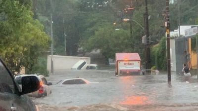 Abdo pone instituciones a disposición por intensas lluvias - Nacionales - ABC Color