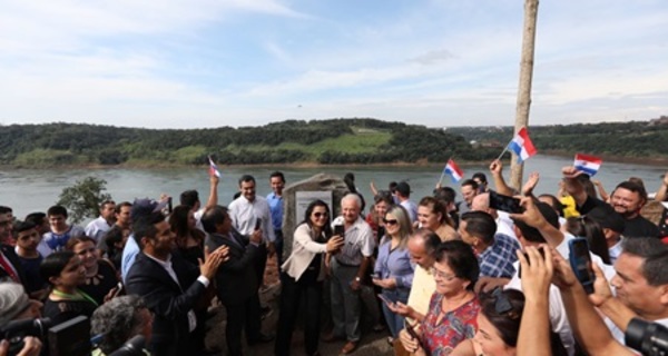 Franqueños celebraron inicio de puente de integración Paraguay  Brasil