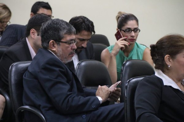 Las horas adicionales que trabajó la “Secretaria Vip” » Ñanduti