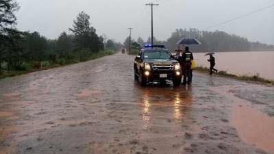 Amenaza de desborde de arroyo en Obligado - Nacionales - ABC Color