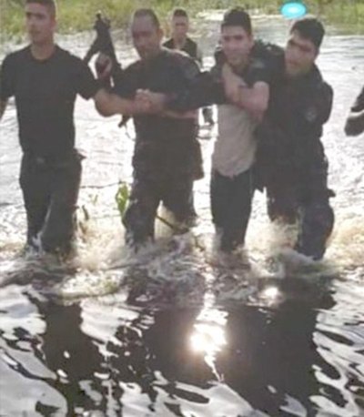 Linces siguieron a un malandro hasta el río