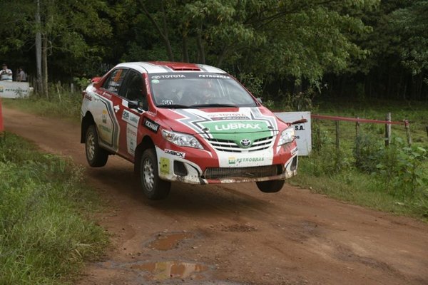 Pruebas oficiales de la segunda fecha del Campeonato Nacional de Rally - Fotos - ABC Color
