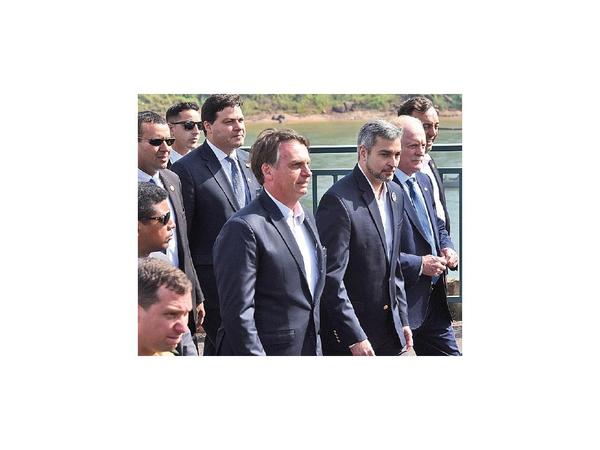 Marito reivindica la milicia y Bolsonaro a Stroessner