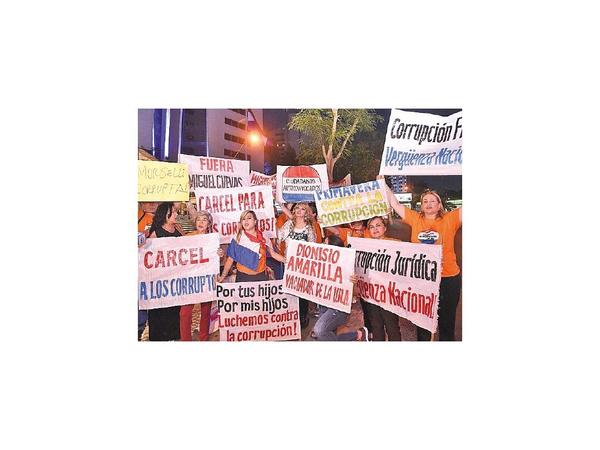 Estarán para aplaudir a los legisladores