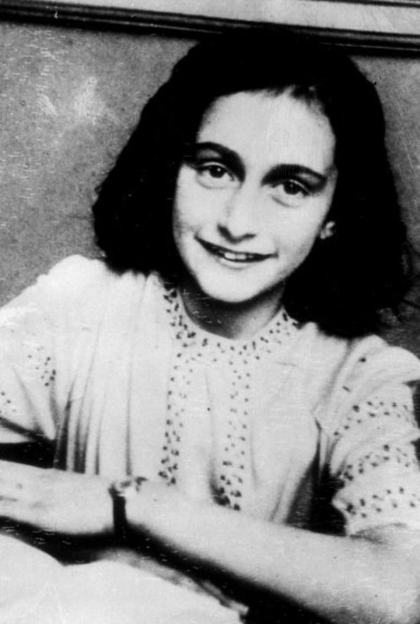 Publican por primera vez versión completa del diario de Anna Frank - Espectaculos - ABC Color