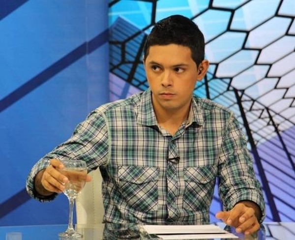 HOY /  Tuit de periodista sobre "alerta"  en Yacyretá causó terror, EBY:   "Información falsa e irresponsable"