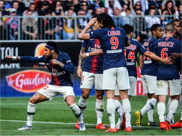 Neymar conduce al triunfo al París Saint Germain