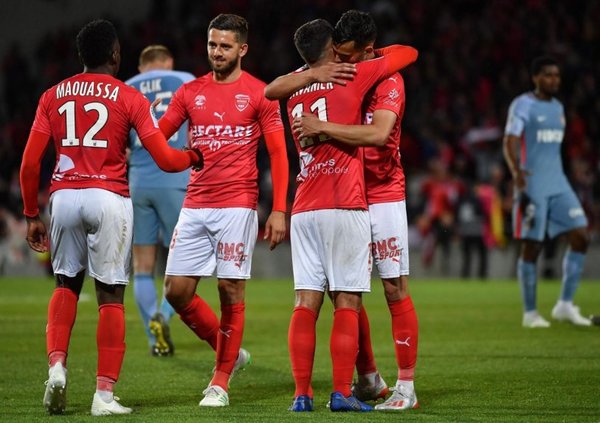 El Mónaco, al borde del descenso - Deportes - ABC Color