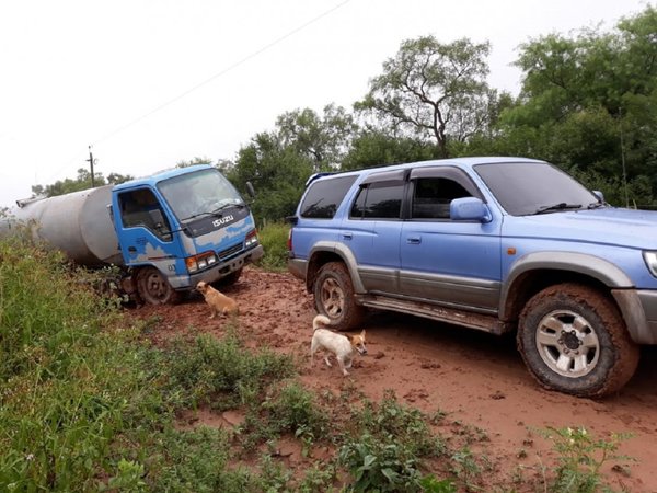 Inundaciones complican asistencia a comunidades del Chaco