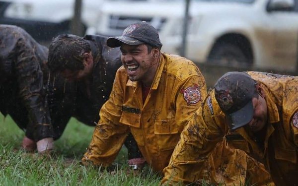 La pesada carga de tener que tomar decisiones delicadas y APAGAR INCENDIOS