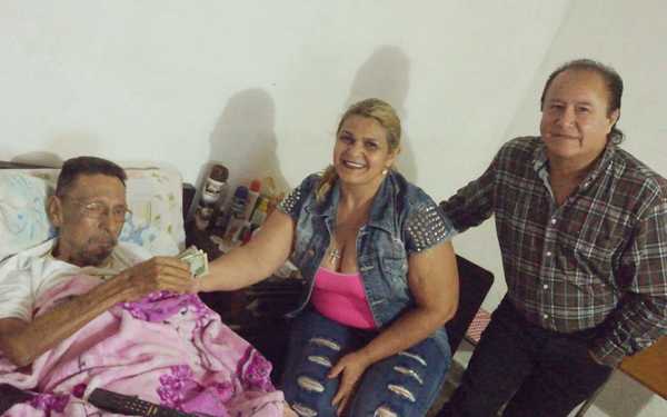 Entregan aporte solidario a Achucarro