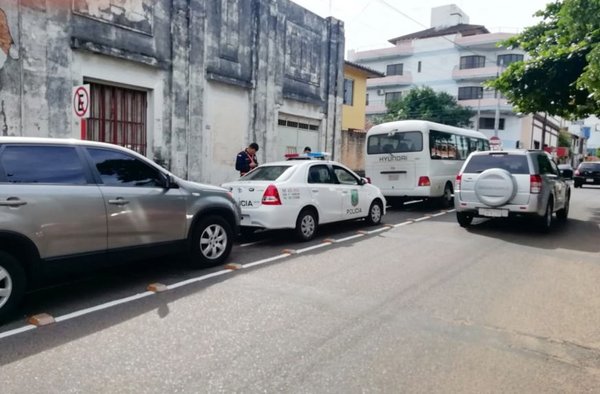 Denuncian a Policía de Tránsito - Edicion Impresa - ABC Color