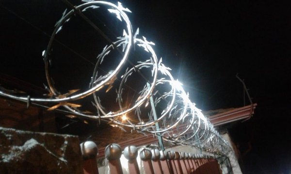 Presunto ladrón muere en alambrado - Nacionales - ABC Color