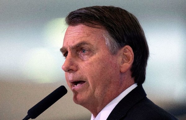 Controversia en Brasil por decreto de Bolsonaro sobre portación de armas - Edicion Impresa - ABC Color