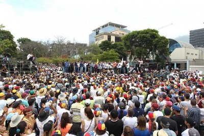 Guaidó llama a no desfallecer - Internacionales - ABC Color