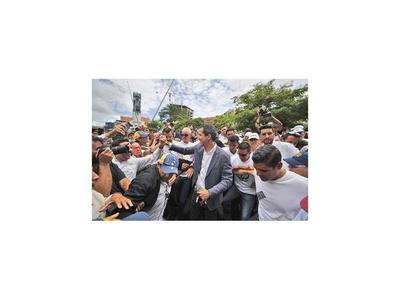 Juan Guaidó pide coordinar cooperación con Comando Sur