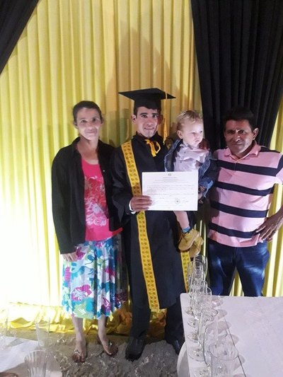 Profe clama por el rubro que ganó