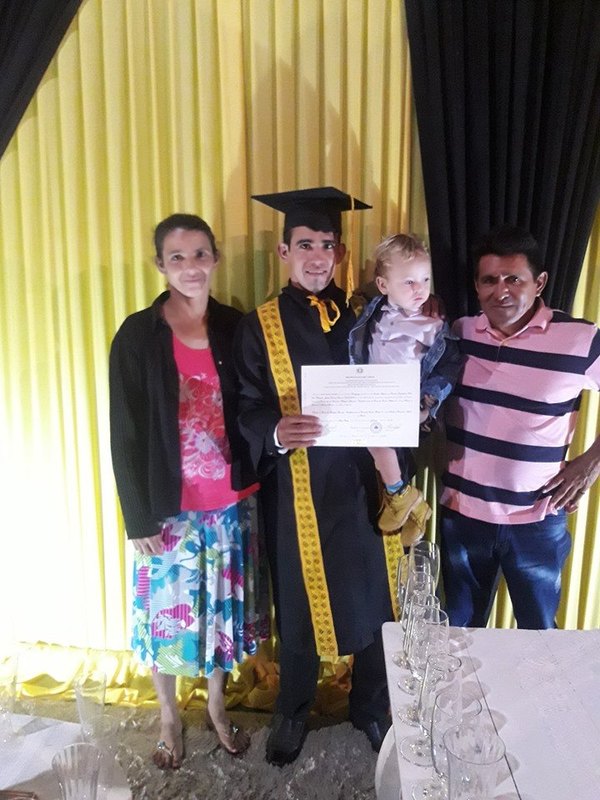 Profe clama por el rubro que ganó