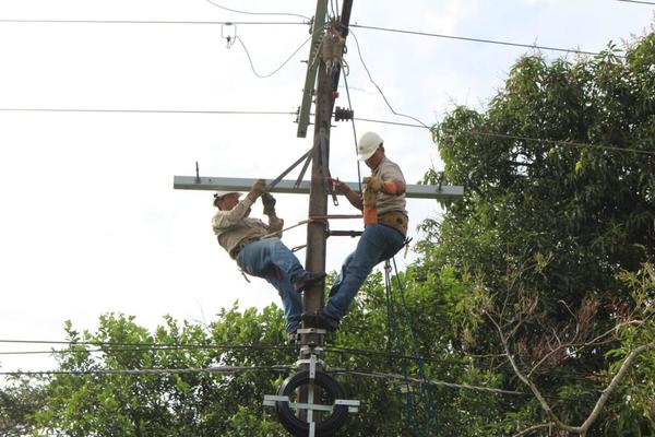 La ANDE tuvo alrededor de 500 reclamos de cortes - ADN Paraguayo