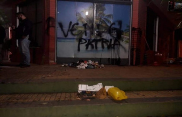 Escrachan a Silvio Ovelar en la casa de su madre - ADN Paraguayo