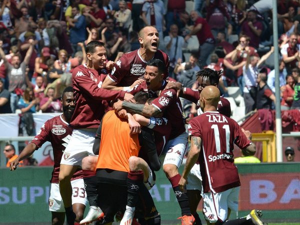 Una chilena de Belotti mantiene vivo el sueño europeo del Torino