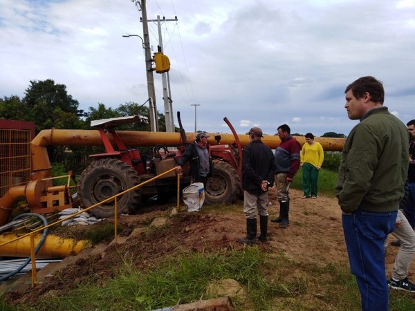 Pilar: instalan 12 motobombas para acelerar desagote de barrios inundados - Radio 1000 AM