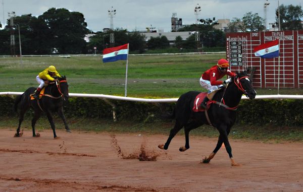 El turf celebra su fecha 12 con dos grandes Clásicos