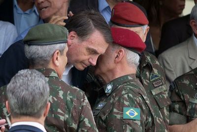 Corte Suprema ordena a Bolsonaro explicar decreto de porte de armas