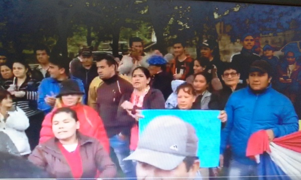 Pilarenses se manifiestan y exigen rápida entrega de víveres a los barrios - ADN Paraguayo