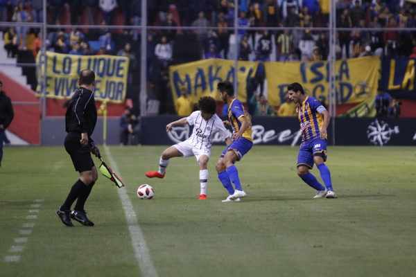 Libertad vence a Sportivo Luqueño y corta con la sequía