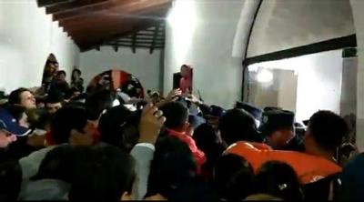 Damnificados exigen asistencia