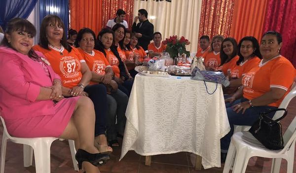Primera fiesta de exalumnos del Colegio Nacional Defensores del Chaco - Nacionales - ABC Color