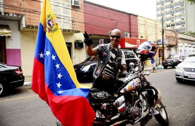 Escultor venezolano trotamundos - Edicion Impresa - ABC Color