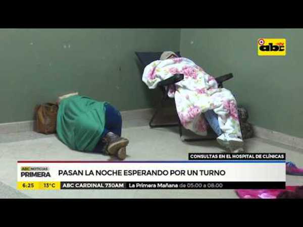 Pasan la noche esperando por un turno - Tv - ABC Color