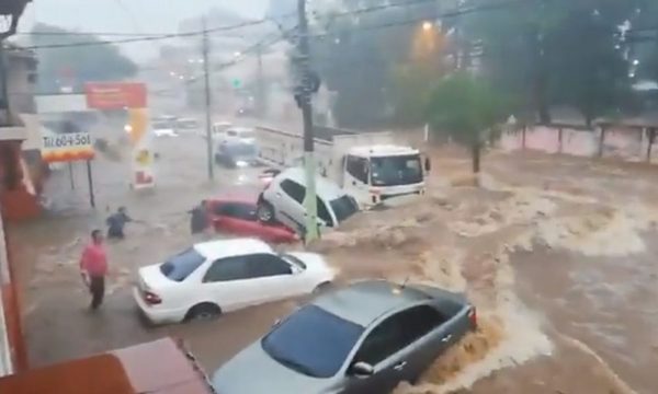 Reunión para proyectar construcción de desagüe pluvial en Asunción