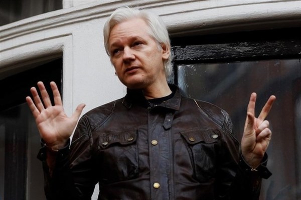 Suecia reabre caso contra Julian Assange | .::Agencia IP::.