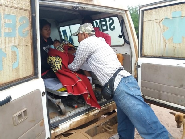 Salvan a bebé de 4 meses en zona inundada del Chaco