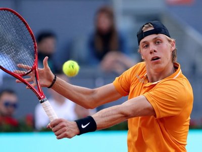 Shapovalov vence a Carreño y será primer rival de Djokovic