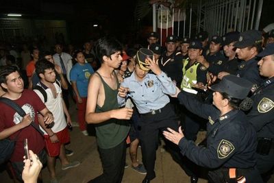 Tomas de colegios no siempre representan la verdadera lucha por la educación - Periodismo Joven - ABC Color
