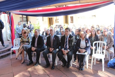 Realizan acto de homenaje por el “Día Mundial de la Enfermería” - ADN Paraguayo