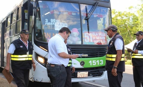 HOY / Comprar pasaje en ventanilla, verificar costo y evitar a los 'Pomberos', advierte Dinatran