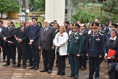 Conmemoran Día de la Independencia en Encarnación - Nacionales - ABC Color