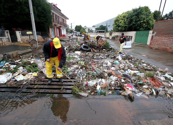 Es un mito que la comuna no tenga dinero para obras, dice edil