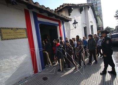 Aumentan las visitas guiadas en la Casa de la Independencia