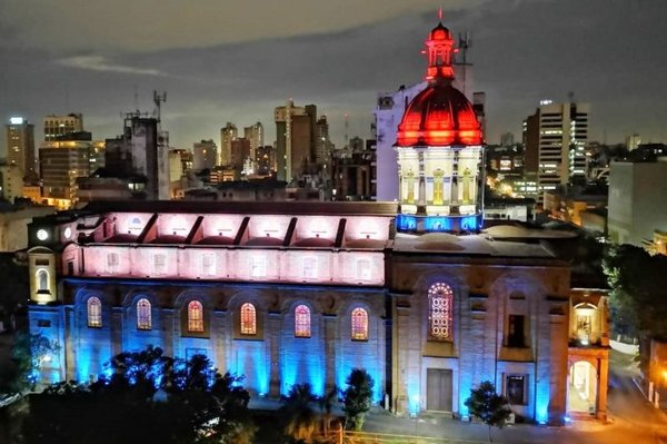 Luces en La Encarnación y Te Deum, en la Catedral - Edicion Impresa - ABC Color
